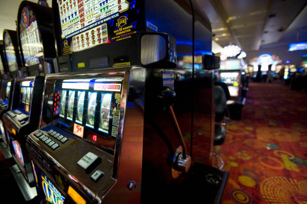 Live dealer studio with multiple camera angles showing Dragon Tiger table